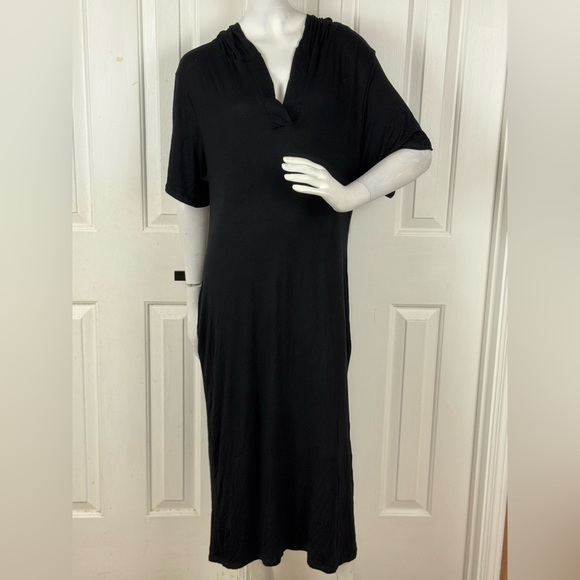 KAREN-T DESIGN Black V-neck Sheath Dress with Dolman Sleeves Size Large.  C32 - Picture 1 of 14